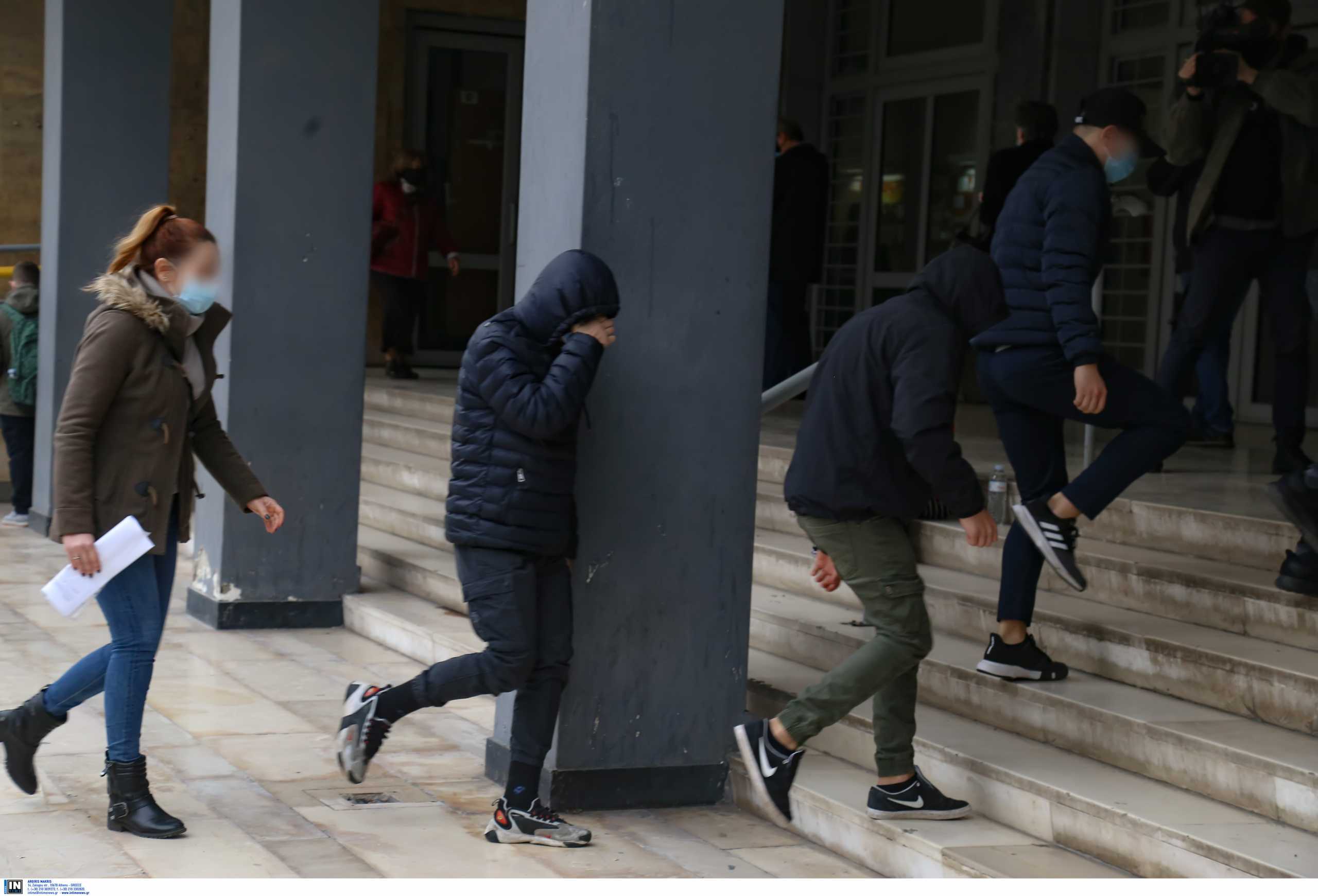 Θεσσαλονίκη: Σοκάρει η περιγραφή της 14χρονης για τα όσα έζησε στα χέρια των 7 ανηλίκων