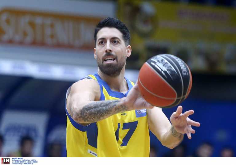 Basket League: Ολοκληρώνεται η «τράμπα» Αθηναίου με Μάντζαρη