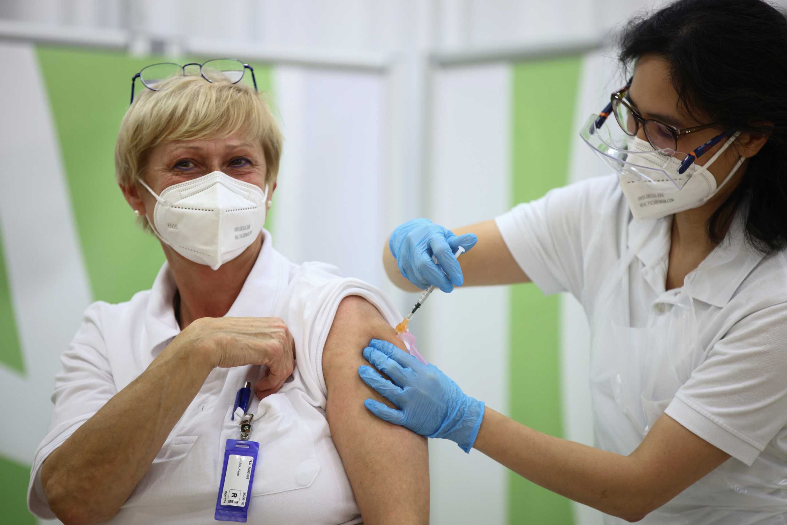 Αυστρία: Συνολικά 6.000 άνθρωποι έχουν εμβολιαστεί στη χώρα