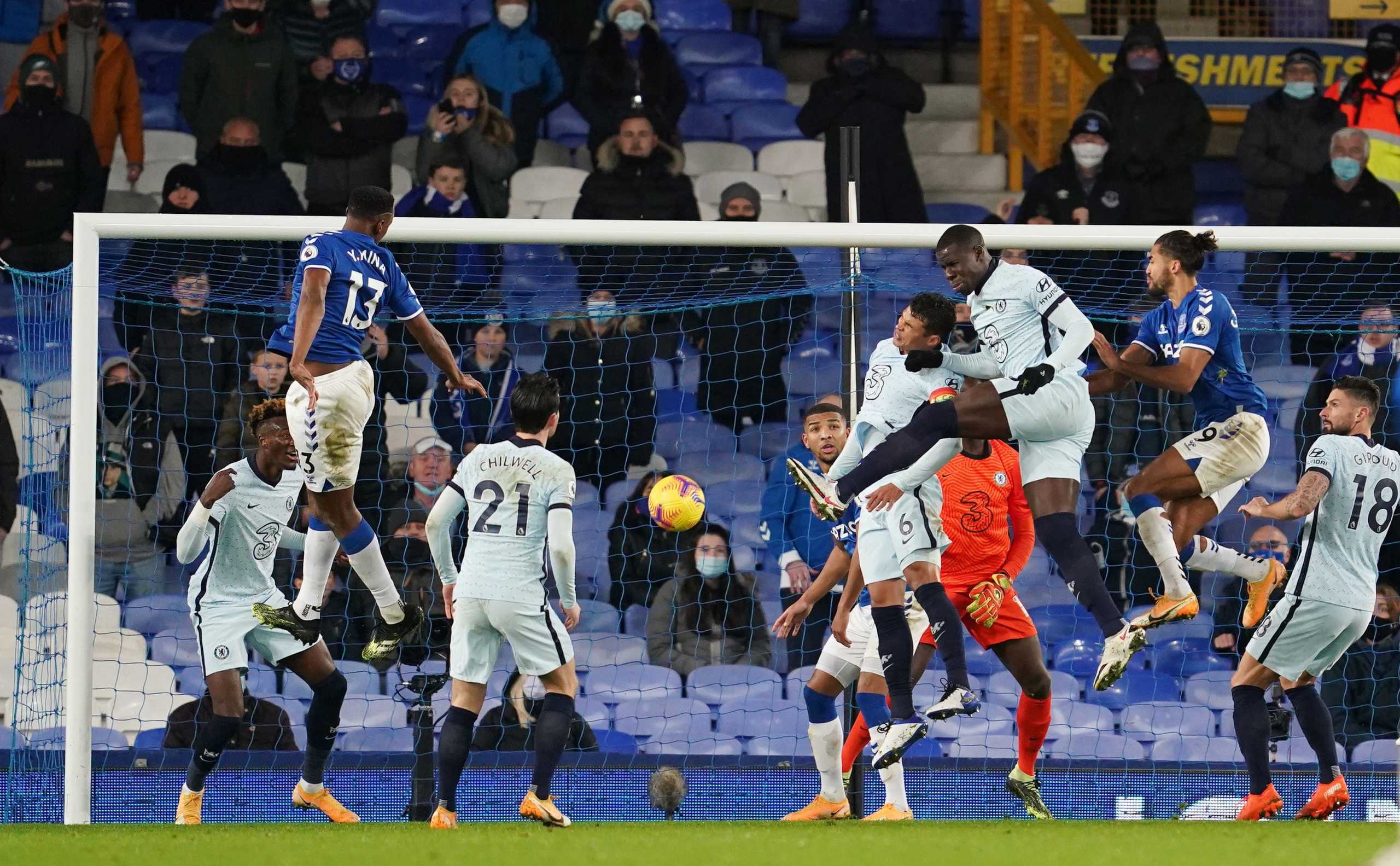 Soccer Football - Premier League - Everton v Chelsea - Goodison Park, Liverpool, Britain - December 12, 2020 Chelsea's Thiago Silva and Chelsea's Kurt Zouma in action with Everton's Dominic Calvert-Lewin Pool via REUTERS
