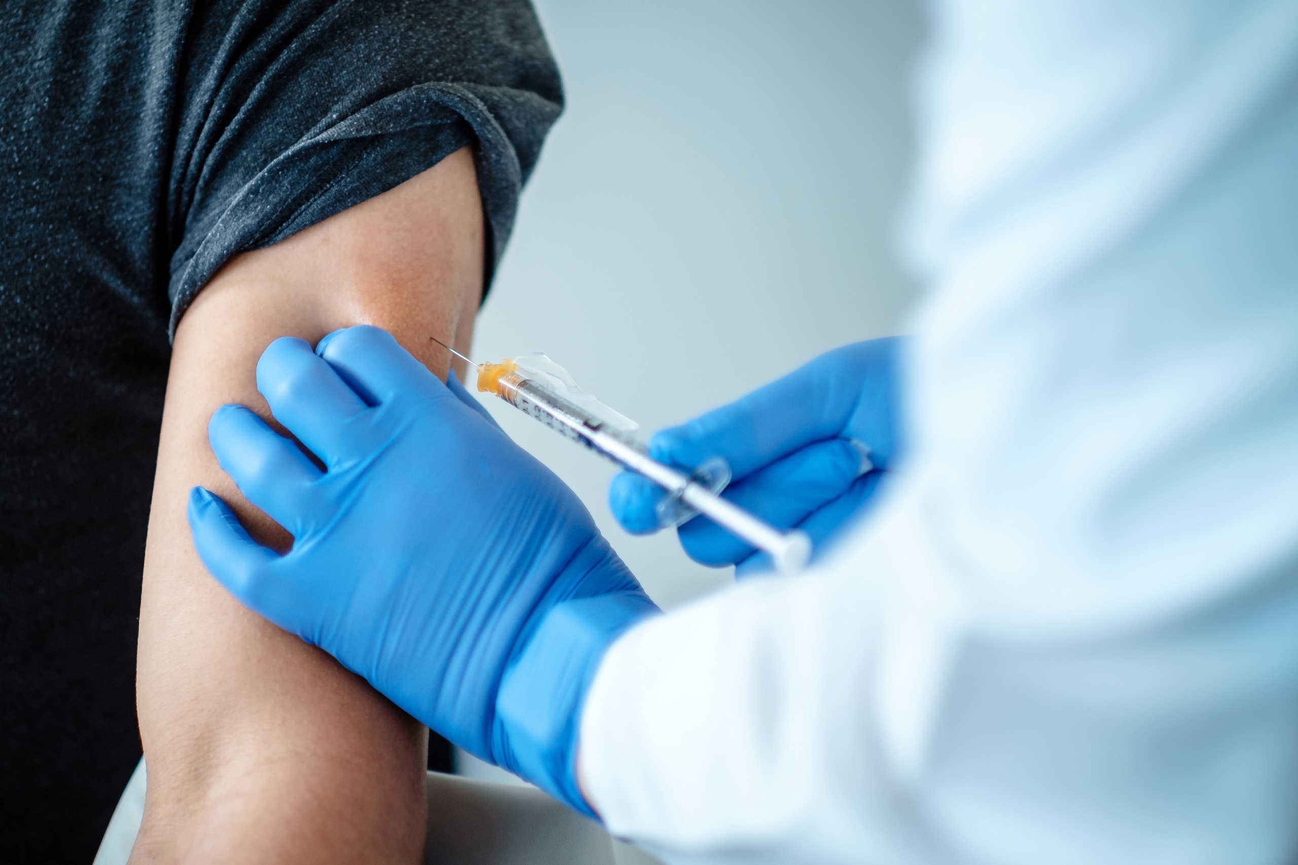 Κορονοϊός: 20 εκατομμύρια Αμερικανοί μπορούν να εμβολιαστούν μέχρι τέλος του χρόνου