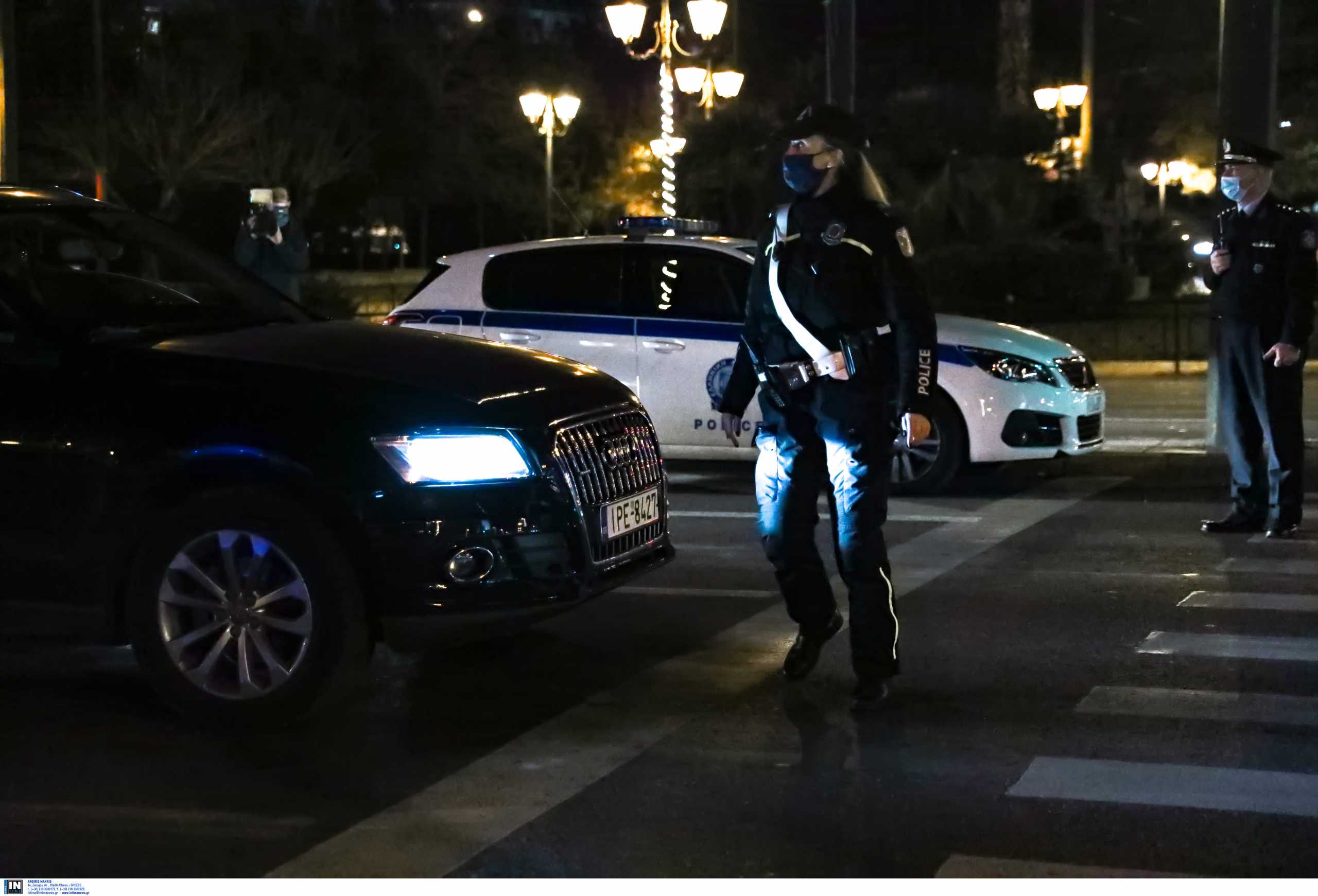 Lockdown: 124 συλλήψεις και πρόστιμα 560.000 ευρώ σε 24 ώρες – Η καφετέρια «καπνιστήριο» στον Άλιμο