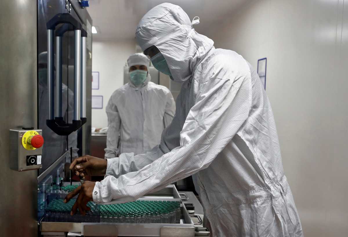 Δερμιτζάκης: Δυνατό lockdown πριν τον εμβολιασμό – Άνοιγμα στο λιανεμπόριο με κάτω από 1.000 κρούσματα