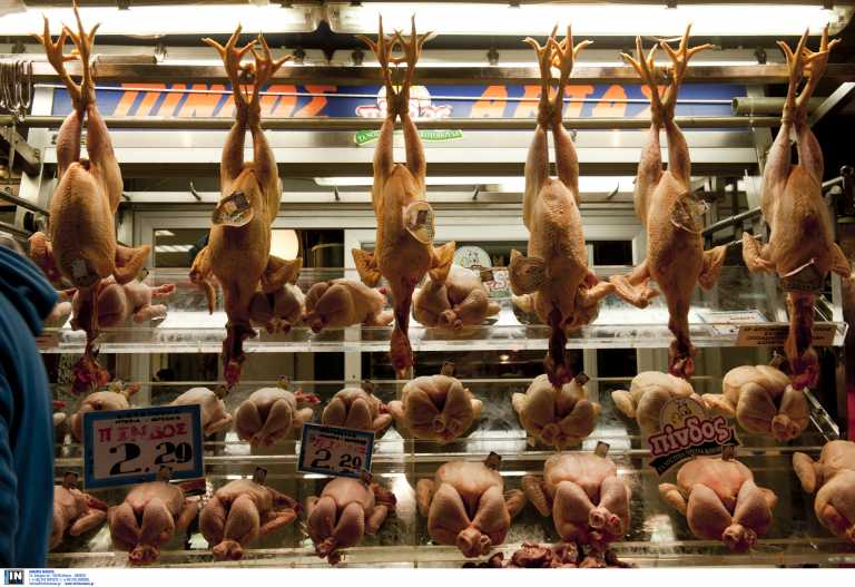 Περιφέρεια Αττικής: Πάνω από 5,5 τόνοι κρέατος κατασχέθηκαν από τους ελέγχους στην εορταστική αγορά