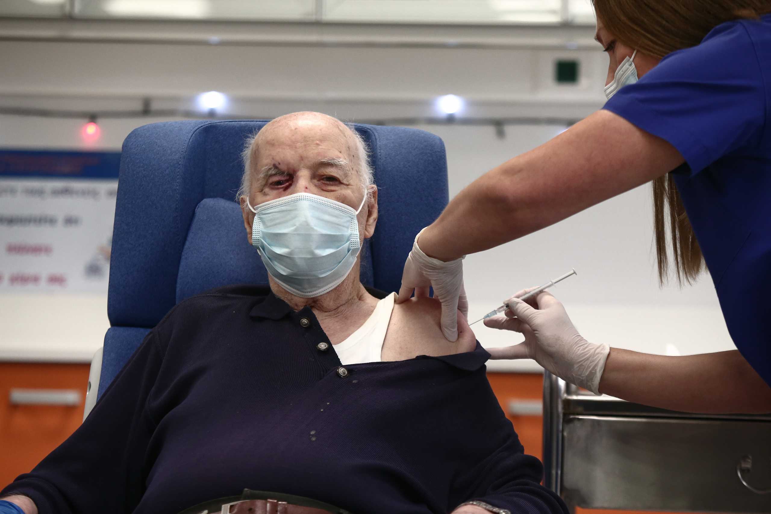 Μιχάλης Γιοβανίδης: Ο 85χρονος που ζήτησε μόνος του να είναι από τους πρώτους που θα εμβολιαστούν