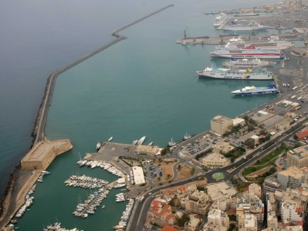 Ηράκλειο: Πέθανε πάνω στο τιμόνι πριν προλάβει να ταξιδέψει