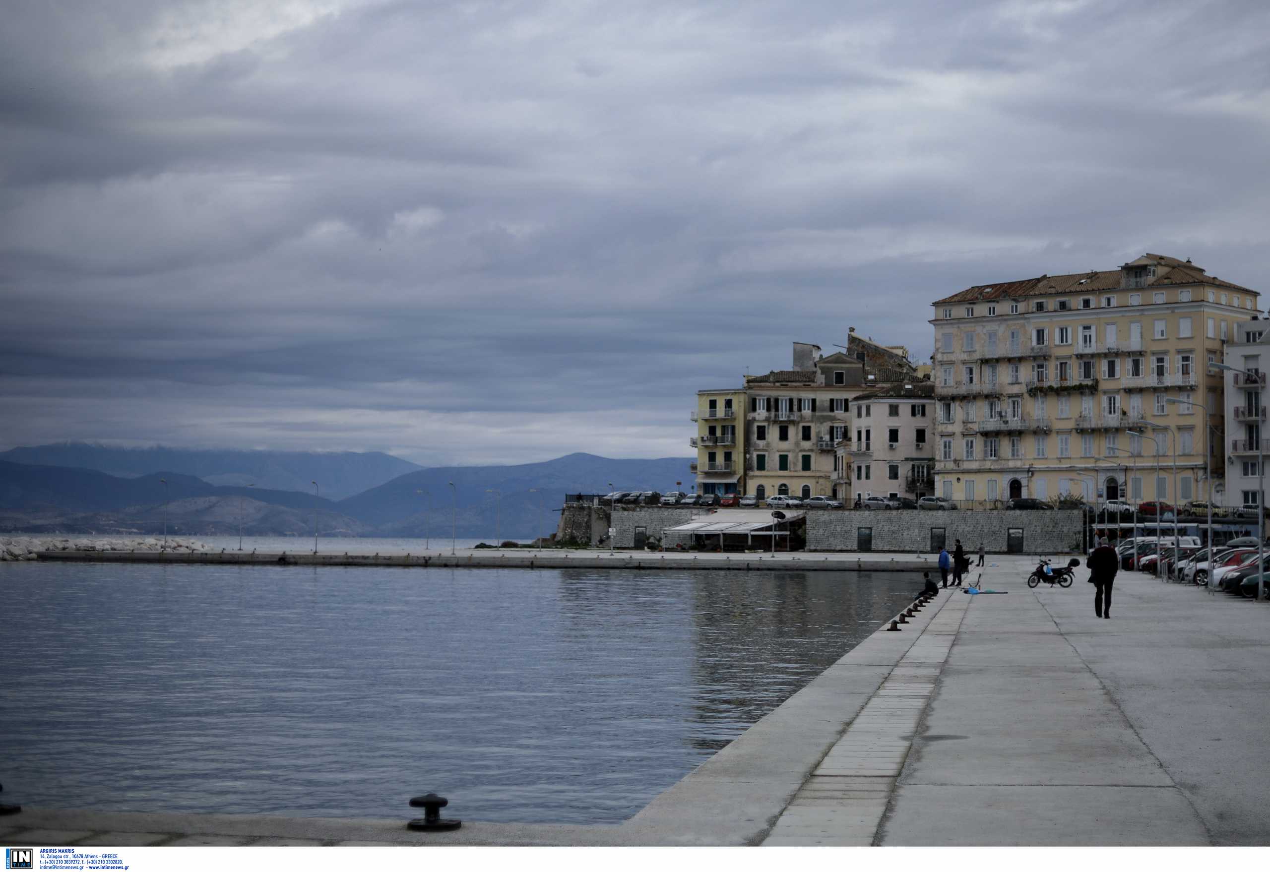 Βρετανίδα ήρθε διακοπές στην Κέρκυρα, πέθανε από κορονοϊό και «βασανίστηκε» ακόμα και μετά θάνατον