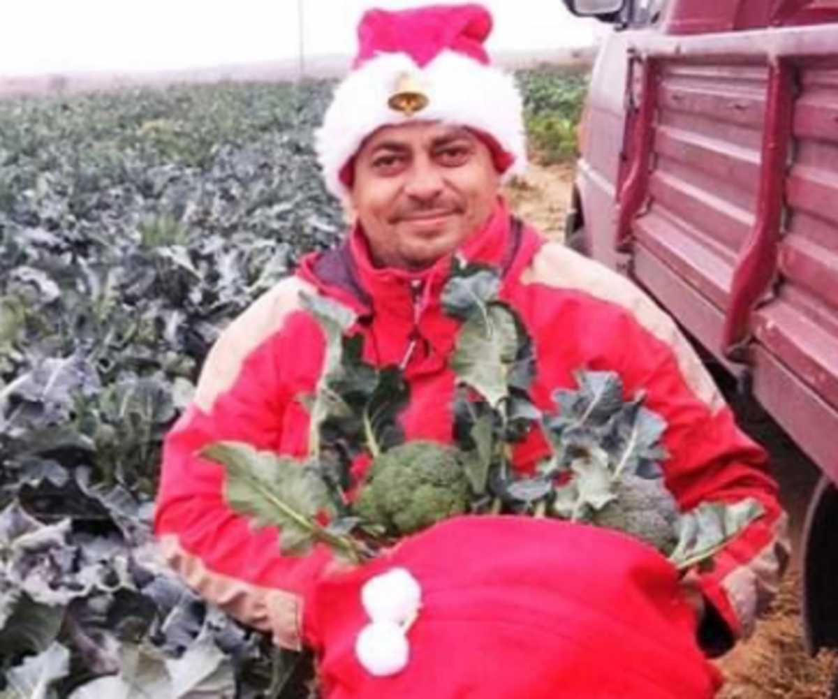 Κιλκίς: Αγρότης στο πνεύμα των ημερών! Οι τρεις φωτογραφίες που τον κάνουν viral στα social media