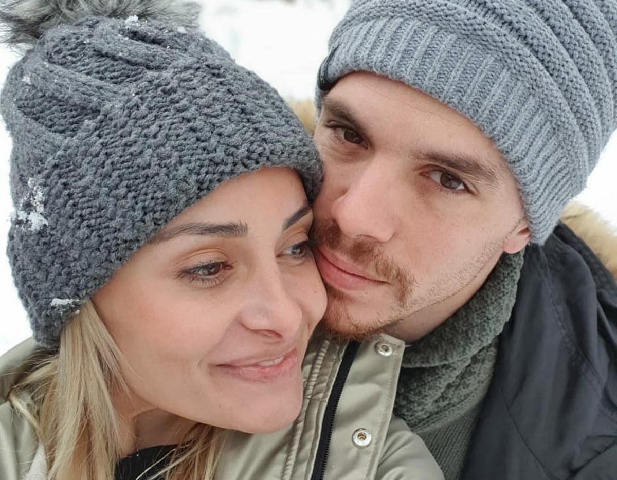 Μπαμπάς για δεύτερη φορά ο Λευτέρης Πετρούνιας – Η φωτογραφία από το μαιευτήριο