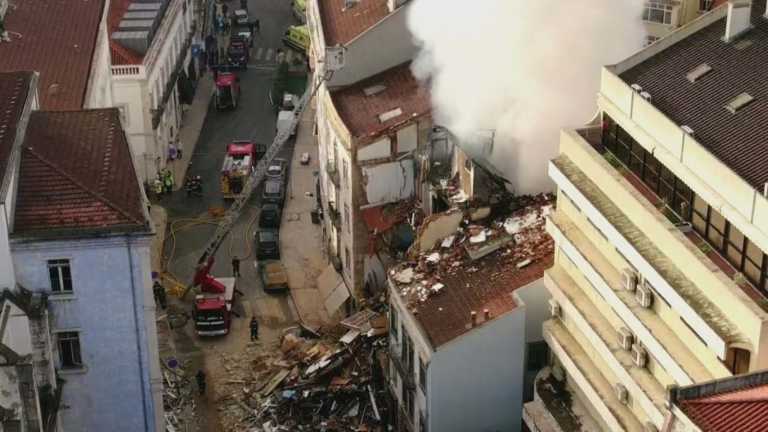 Πέντε τραυματίες από μερική κατάρρευση πολυκατοικίας στη Λισαβόνα