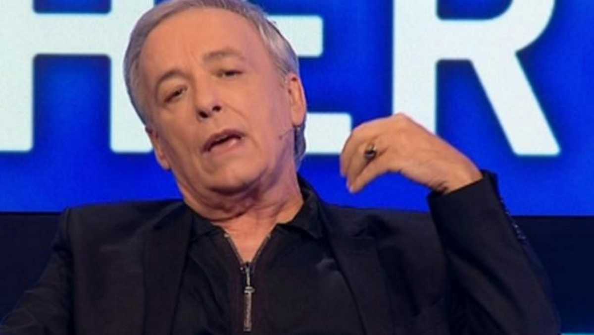 Έξαλλος ο Ανδρέας Μικρούτσικος στο φινάλε του τελικού! Αποχώρησε εκνευρισμένος από το πλατό