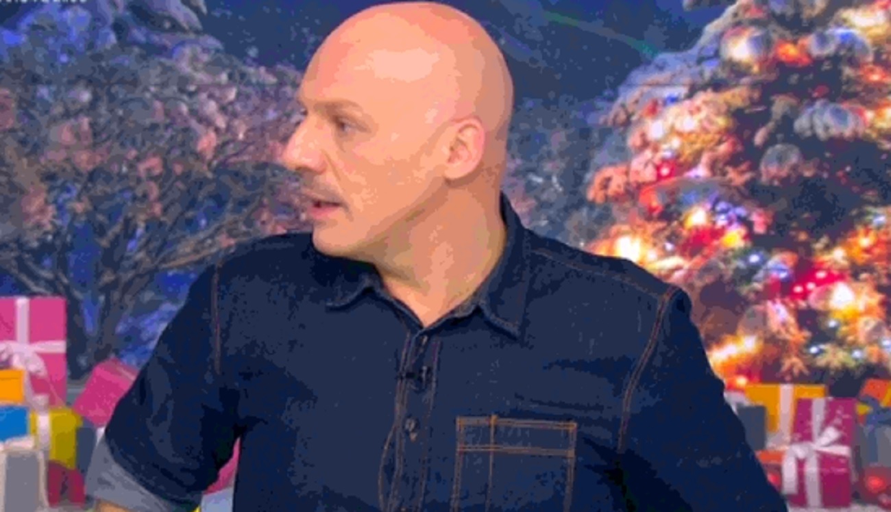 Ένα έλκηθρο ξάφνιασε τον Νίκο Μουτσινά! Τι του ετοίμασε πασίγνωστη παρουσιάστρια;