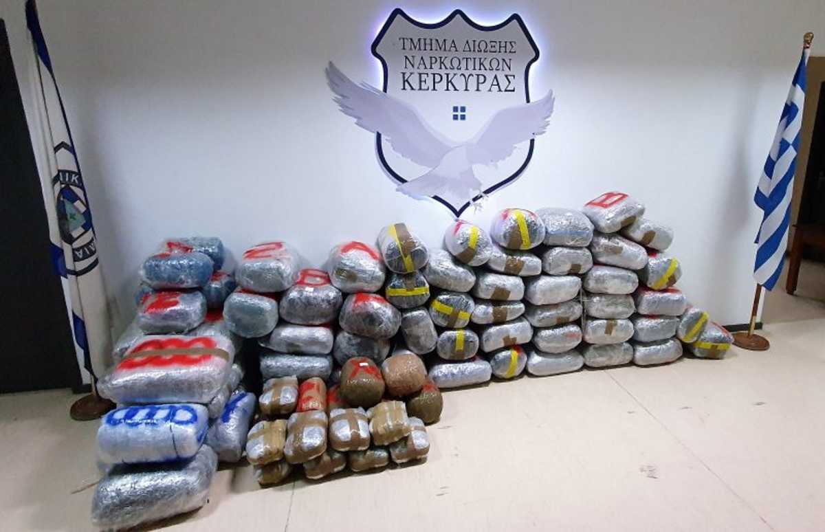 Κέρκυρα: Συνελήφθη αλλοδαπός με 322 κιλά κάνναβης – Πώς στήθηκε η αστυνομική επιχείρηση (pics, video)
