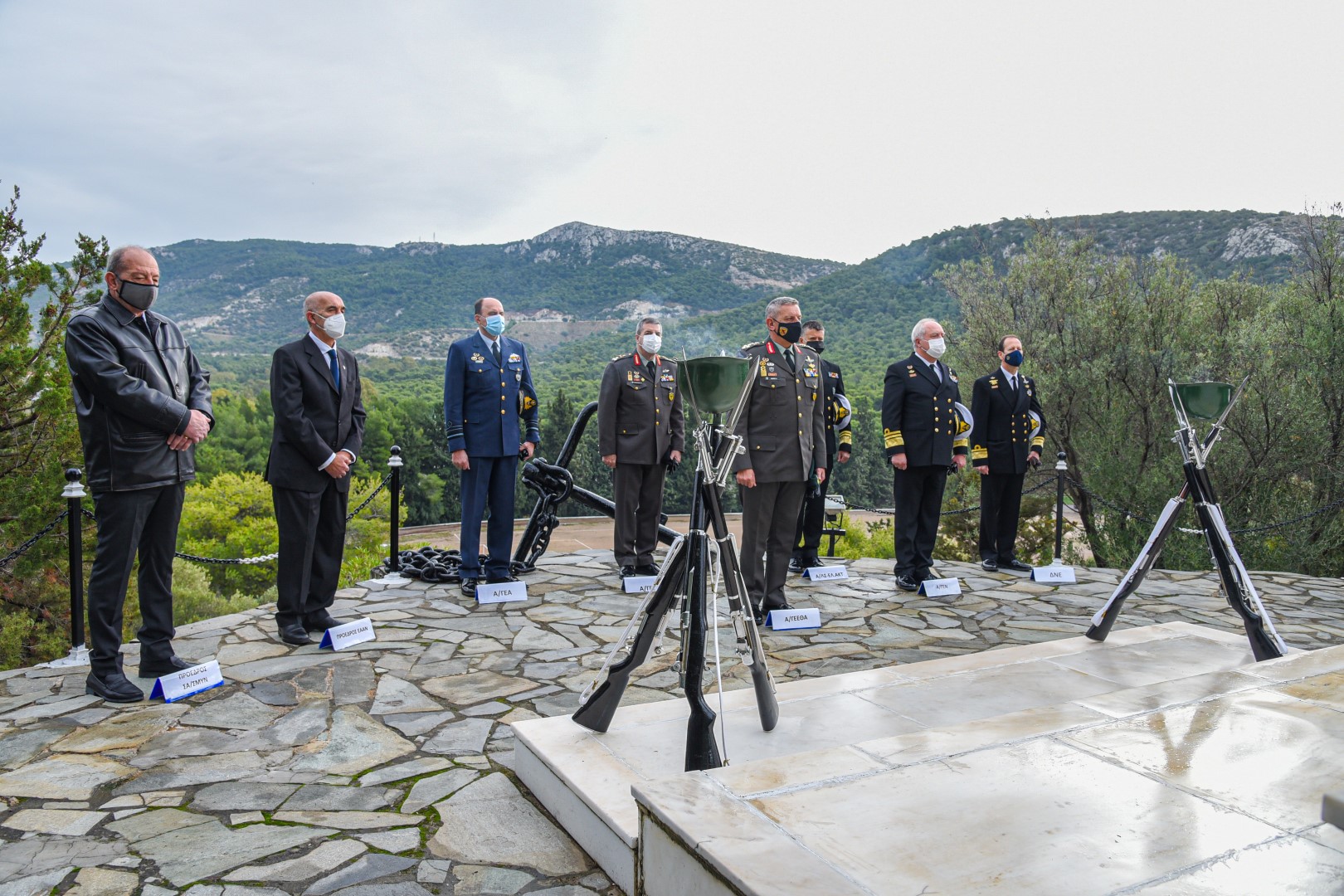 «ΑΘΑΝΑΤΟΙ» – Το συγκινητικό μήνυμα του Στρατηγού Φλώρου για τους ήρωες πεσόντες του Ναυτικού! [pics]