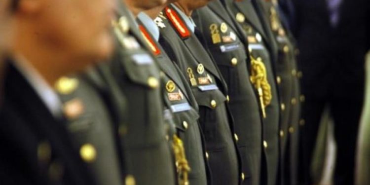 ΓΕΣ: Βγήκε η προκήρυξη για μετατάξεις στον Στρατό Ξηράς – Δείτε εδώ