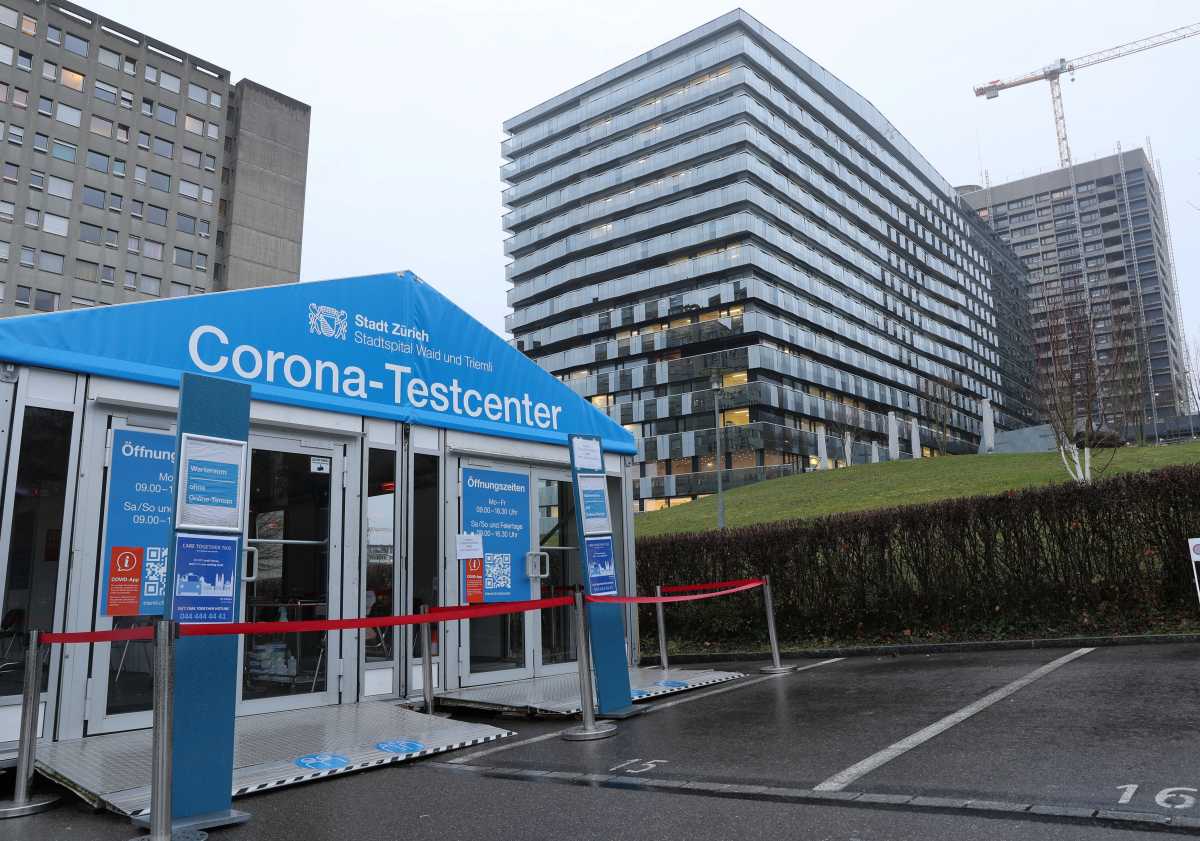 View of a COVID-19 testing site front of Stadtspital Triemli hospital in Zurich, Switzerland December 9, 2020. REUTERS