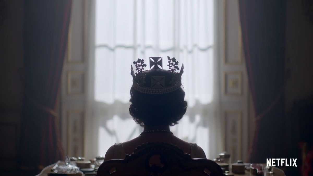 «Η Βασίλισσα Ελισάβετ έβλεπε “The Crown”» αποκαλύπτει ηθοποιός της σειράς