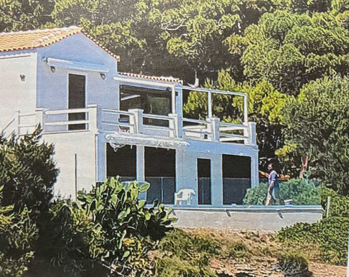 Τα Νέα: Αυτό είναι το σπίτι του Τσίπρα στο Σούνιο – Ποιος έκανε το «προξενιό»