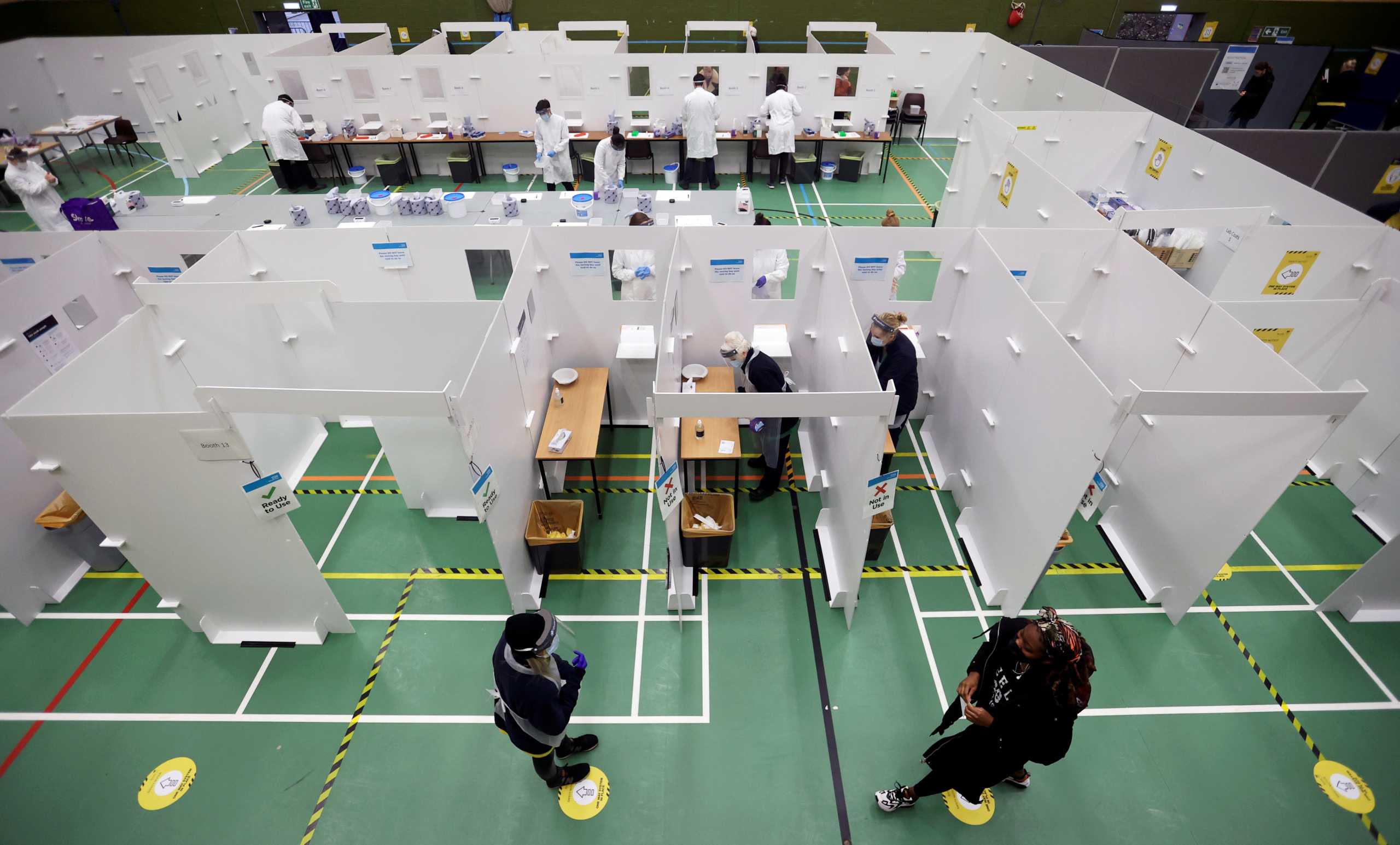 A general view shows the Sports Hall of Keele University during a mass coronavirus disease (COVID-19) testing to allow students home for Christmas, in Keele, Staffordshire, Britain December 2, 2020. REUTERS