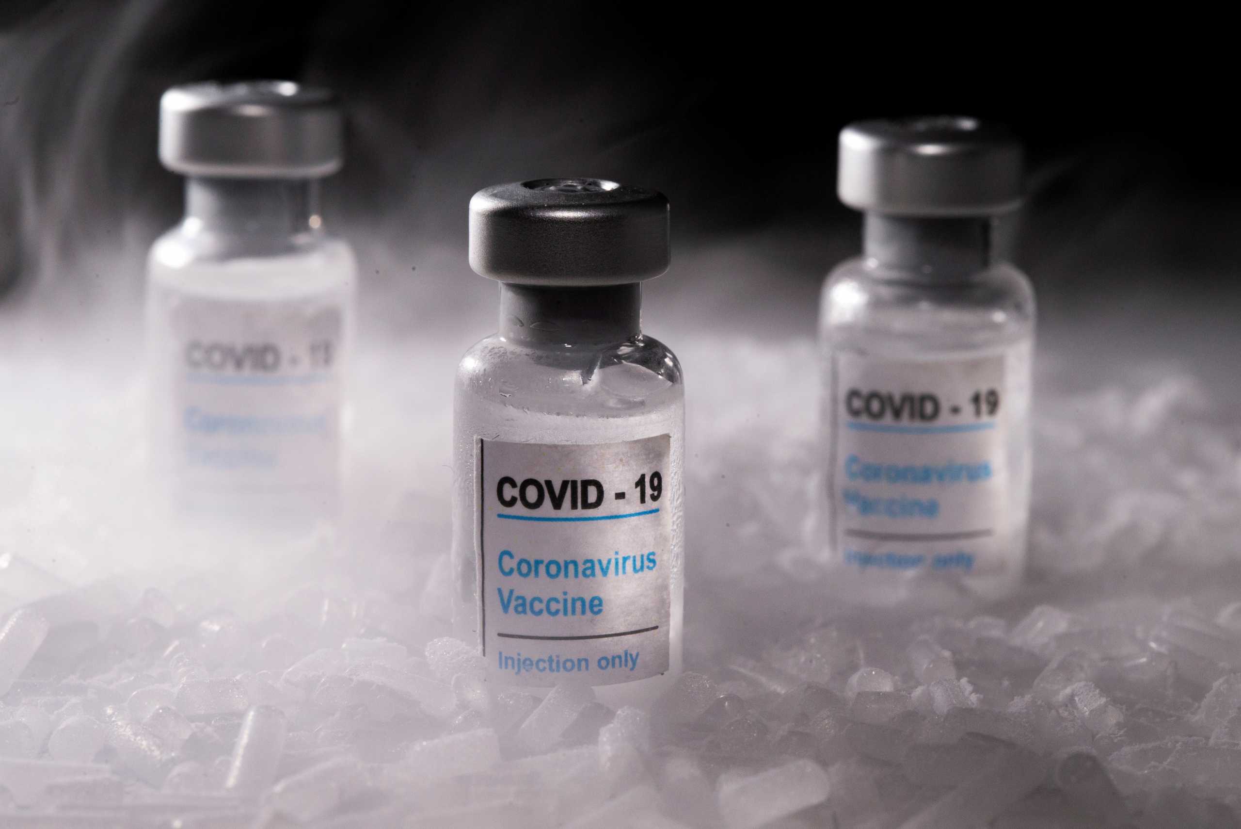 Άλμπερτ Μπουρλά: Νέο εμβόλιο στα σκαριά που δεν θα χρειάζεται μεγάλη ψύξη