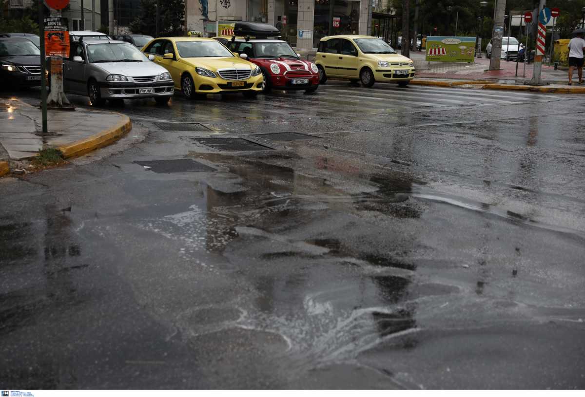 Καιρός αύριο: Βροχερός με ομίχλη και κρύο – Πού θα χιονίσει