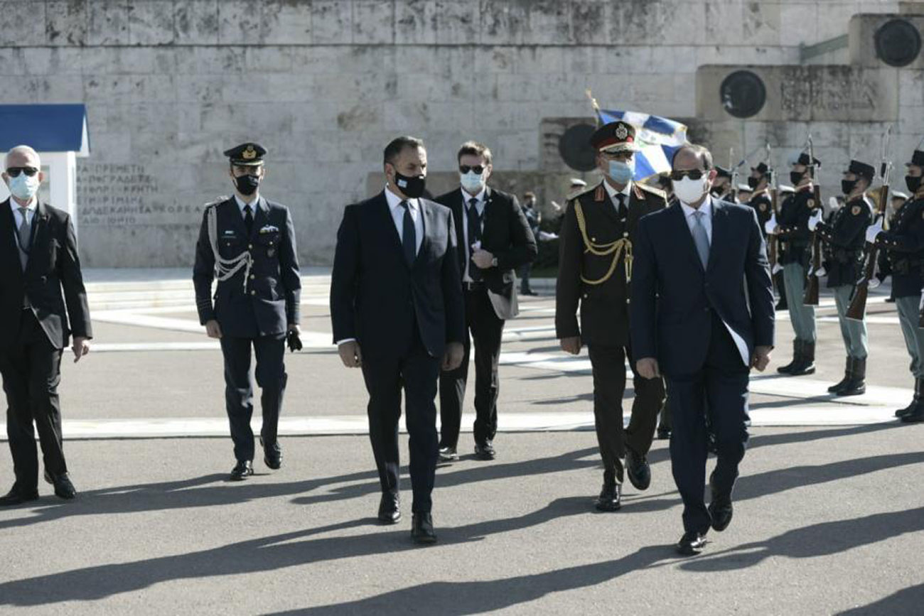 Παναγιωτόπουλος: Πάει στην Αίγυπτο για σημαντικά τετ α τετ και για τη «ΜΕΔΟΥΣΑ 10» [pic]