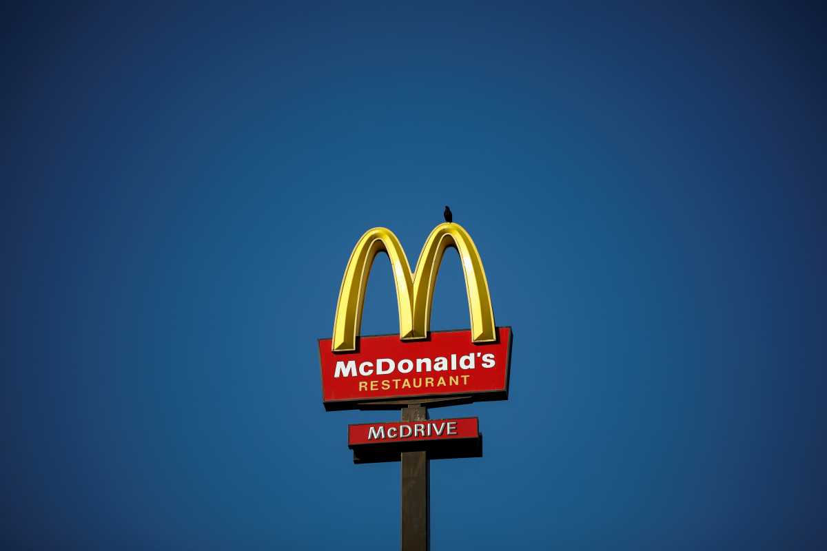 Τα McDonald’s στη Βρετανία σταματούν να δέχονται πελάτες μέσα στα εστιατόρια