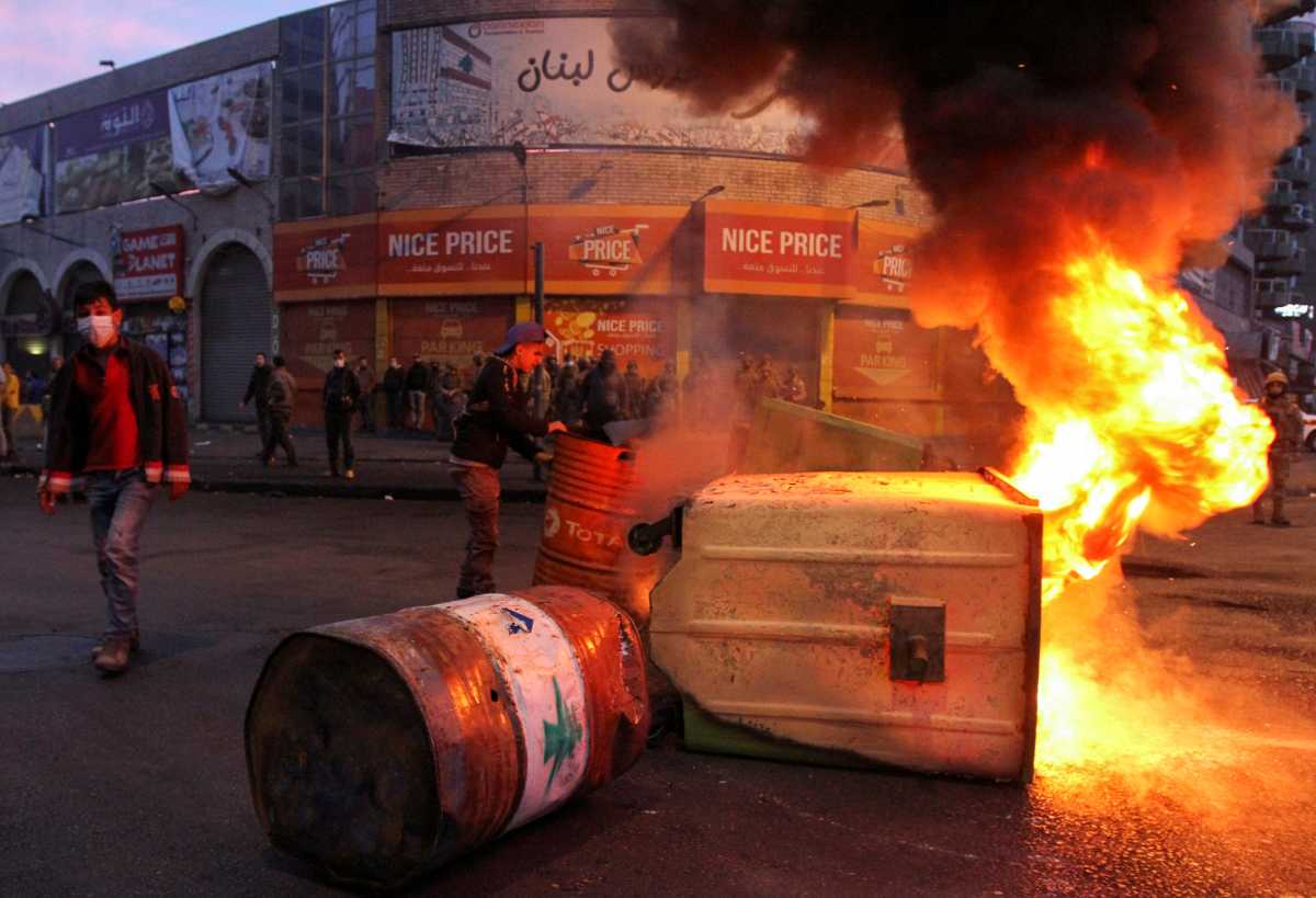 Λίβανος: Δεύτερη νύχτα επεισοδίων στην Τρίπολη για τα μέτρα κατά του κορονοϊού (pics)