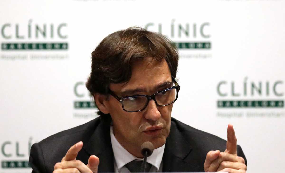 FILE PHOTO: Spain's Health Minister Salvador Illa in Barcelona, Spain February 12, 2020. REUTERS
