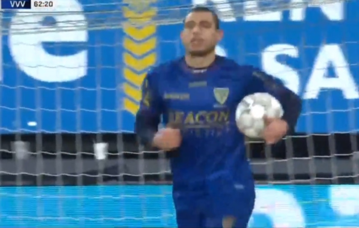 «Πυροβόλησε» ξανά ο Γιακουμάκης, νέο γκολ στην Ολλανδία (video)