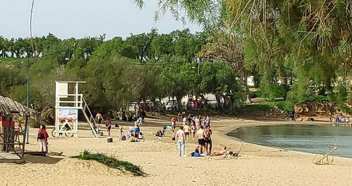 Καλοκαίρι στα Χανιά – Ξεχύθηκαν όλοι στις παραλίες (pics)