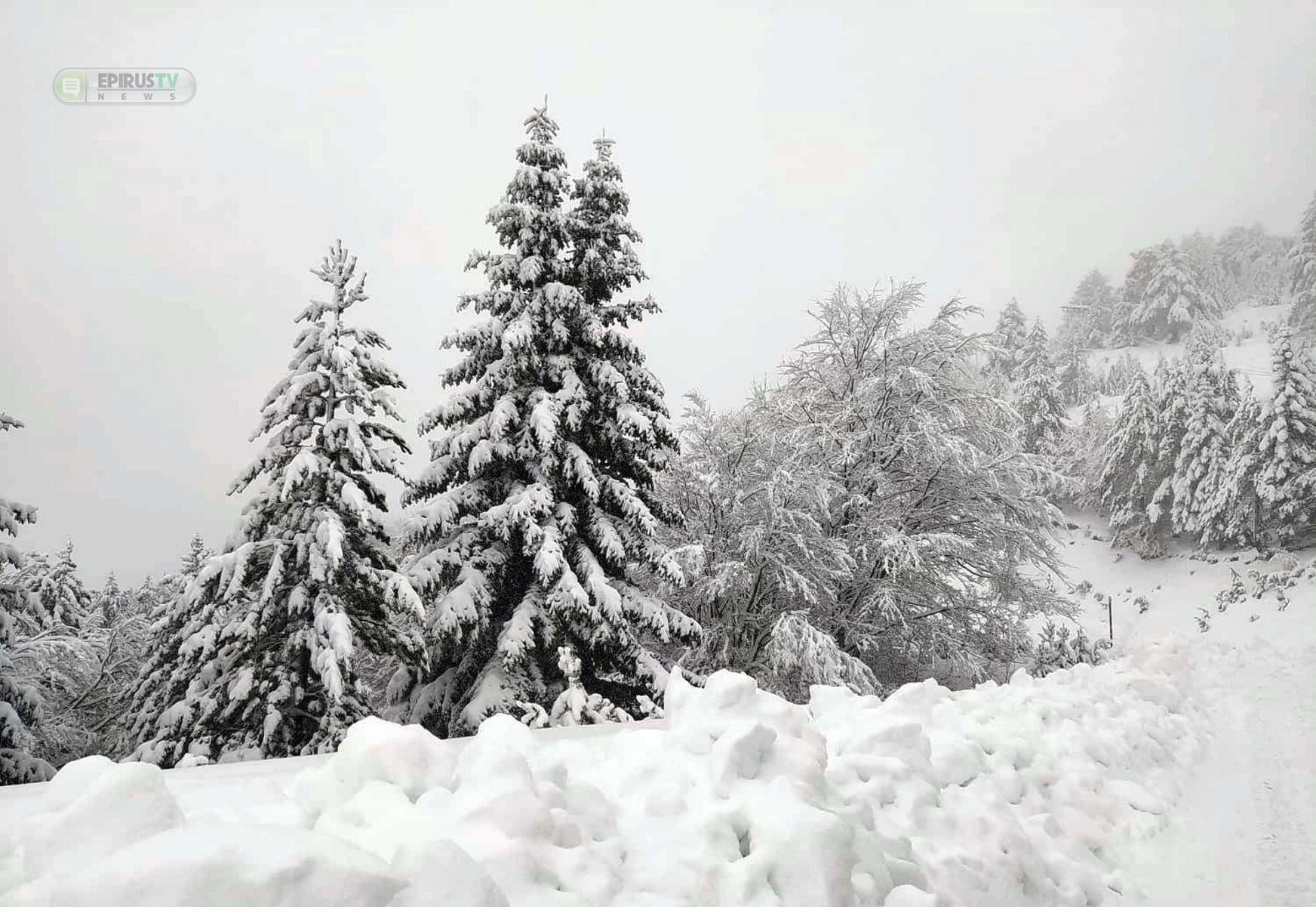 Ήπειρος: Μέτσοβο, Τζουμέρκα, Κόνιτσα «χάθηκαν» μέσα στα χιόνια (pics, video)