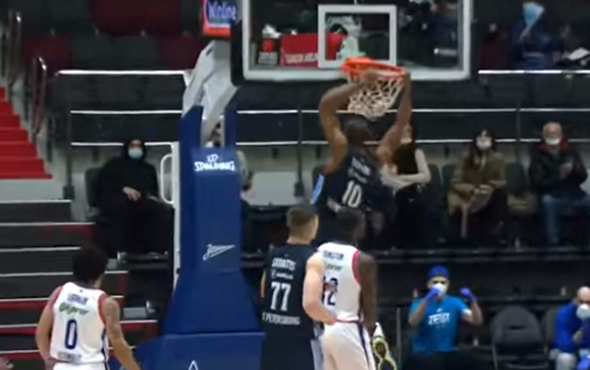 Euroleague: Η τρομερή Ζενίτ τέλειωσε το σερί της Εφές (video)