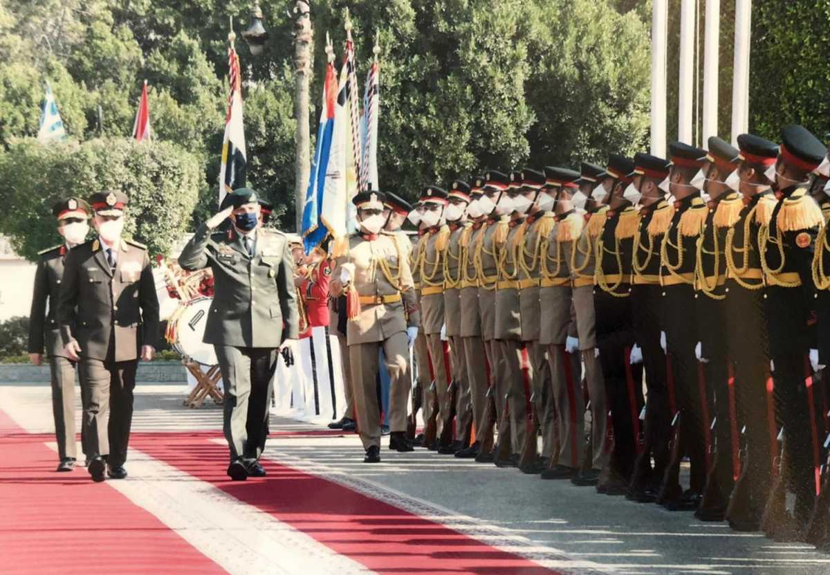 Α/ΓΕΕΘΑ: Οι στενοί δεσμοί των Ενόπλων Δυνάμεων Ελλάδας – Αιγύπτου ενισχύονται συνεχώς (pics, video)
