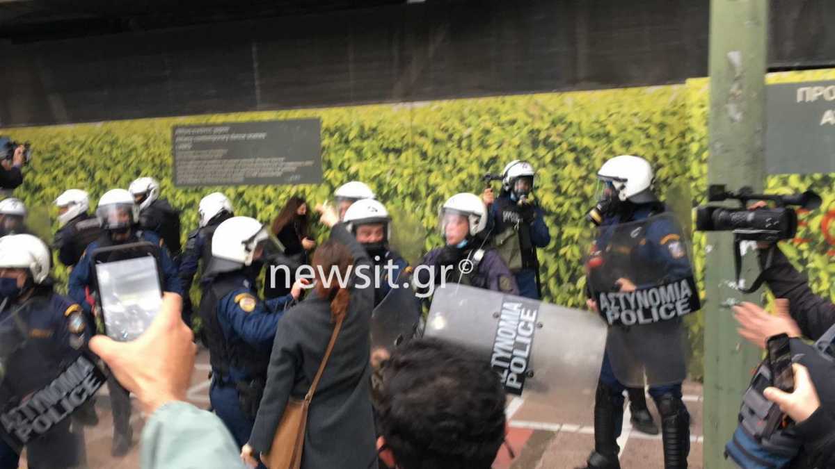 21 προσαγωγές από την ΕΛΑΣ μετά την συγκέντρωση υπέρ του Κουφοντίνα