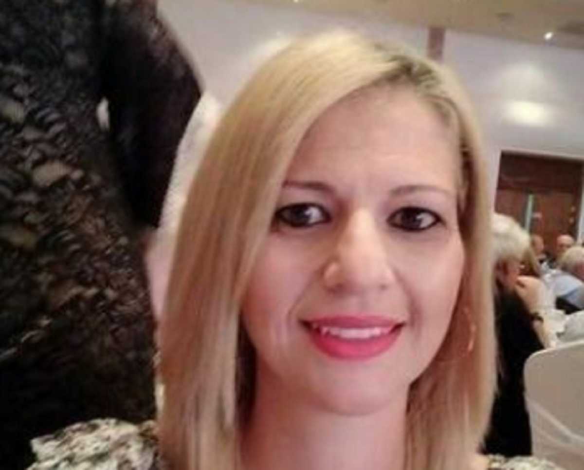 Κρήτη: Σπαραγμός για την αστυνομικό που σκοτώθηκε σε τροχαίο με την τρίχρονη κορούλα της – Το τελευταίο αντίο (pics)