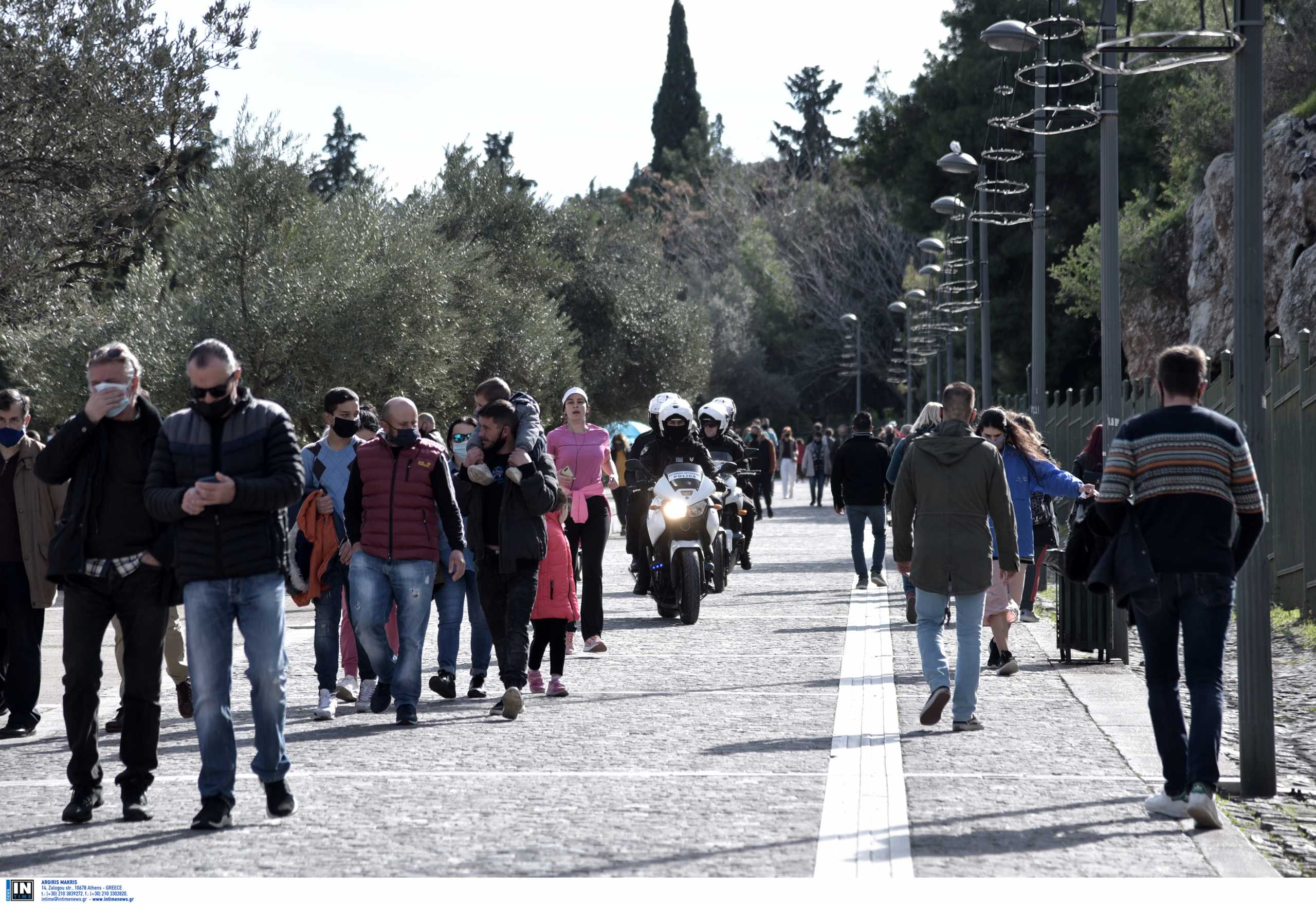 Κορονοϊός: Πάρτι των ενεργών κρουσμάτων στις «κόκκινες» περιοχές – Τρομάζει η αύξηση στην Αττική