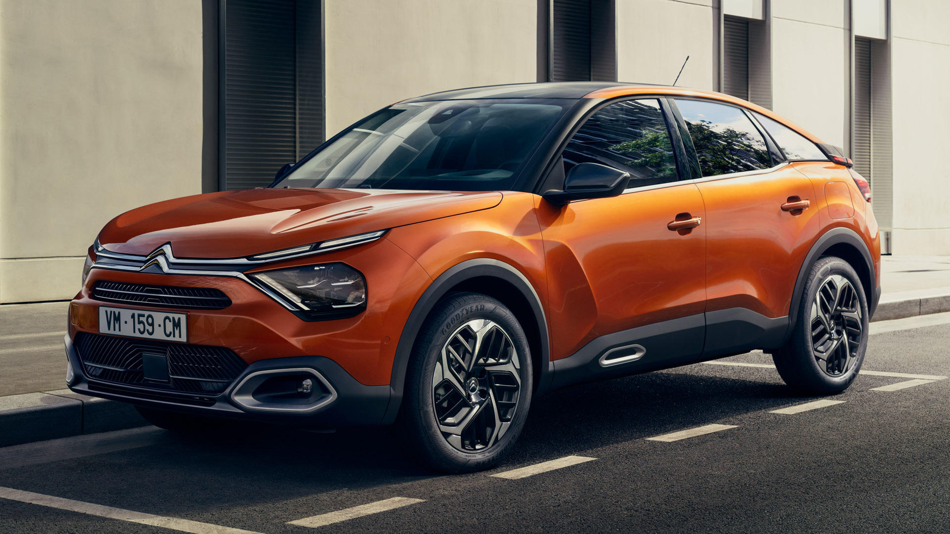 Πόσο κοστίζουν τα νέα Citroen C4 C-Cross και E-C4 C-Cross στη χώρα μας; [vid]