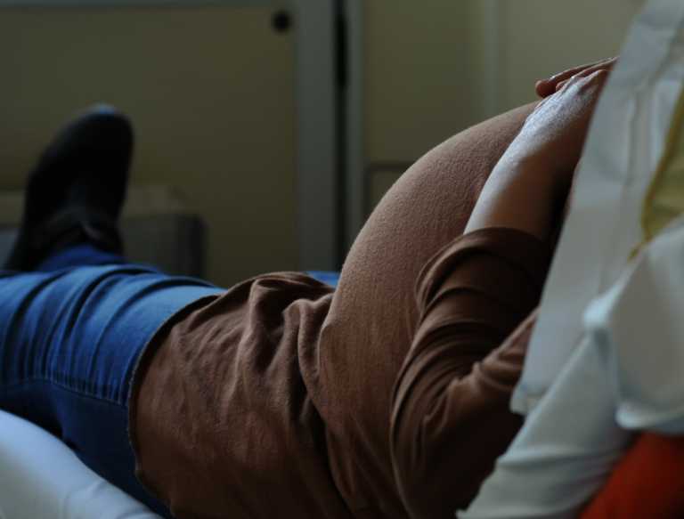 Κορονοϊός: Ανατροπή από ΠΟΥ – Οι έγκυες μπορούν να κάνουν το εμβόλιο