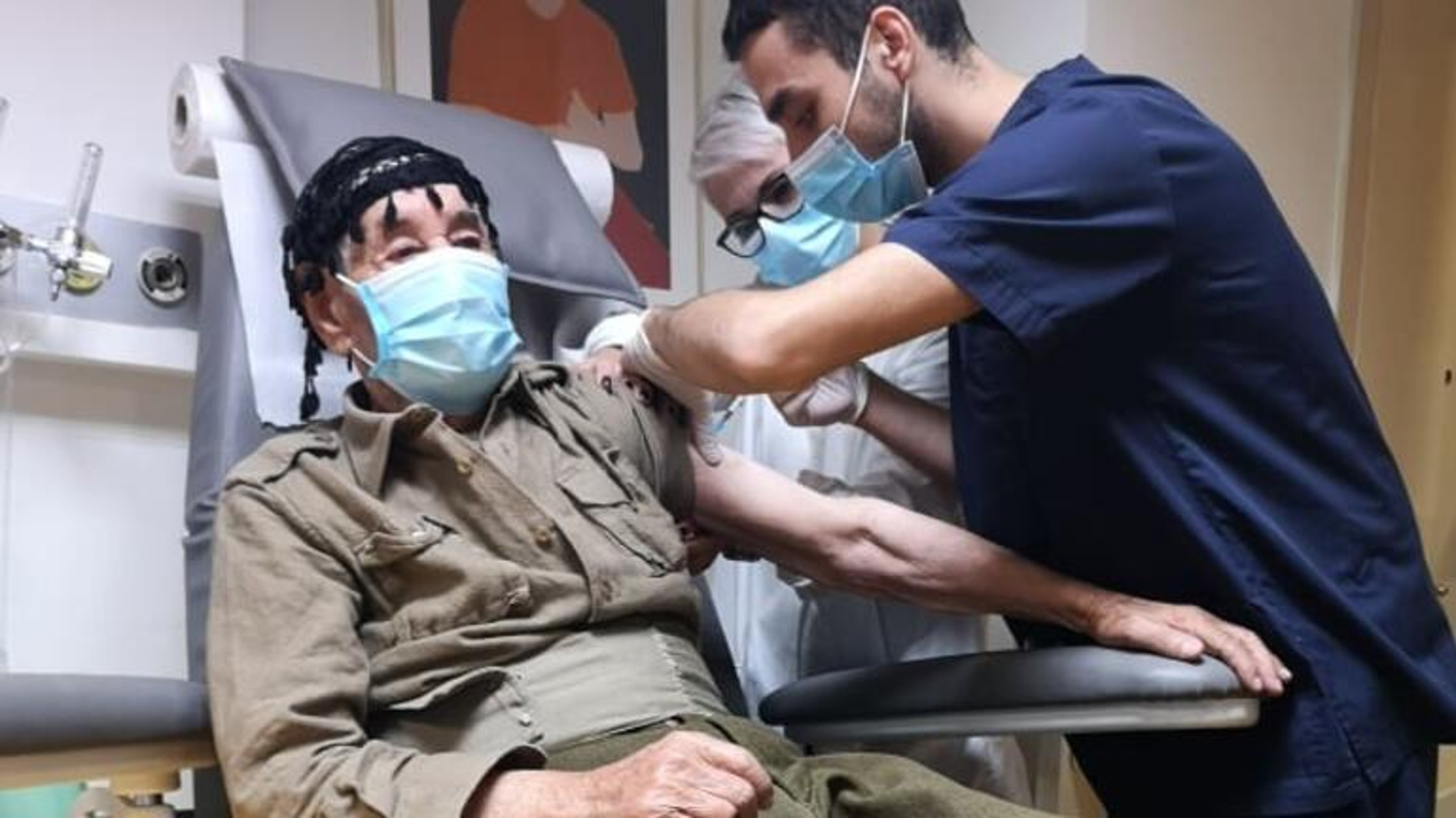 Κρήτη: Στα 100 του χρόνια κατέβηκε από τον Ψηλορείτη στο νοσοκομείο για να εμβολιαστεί