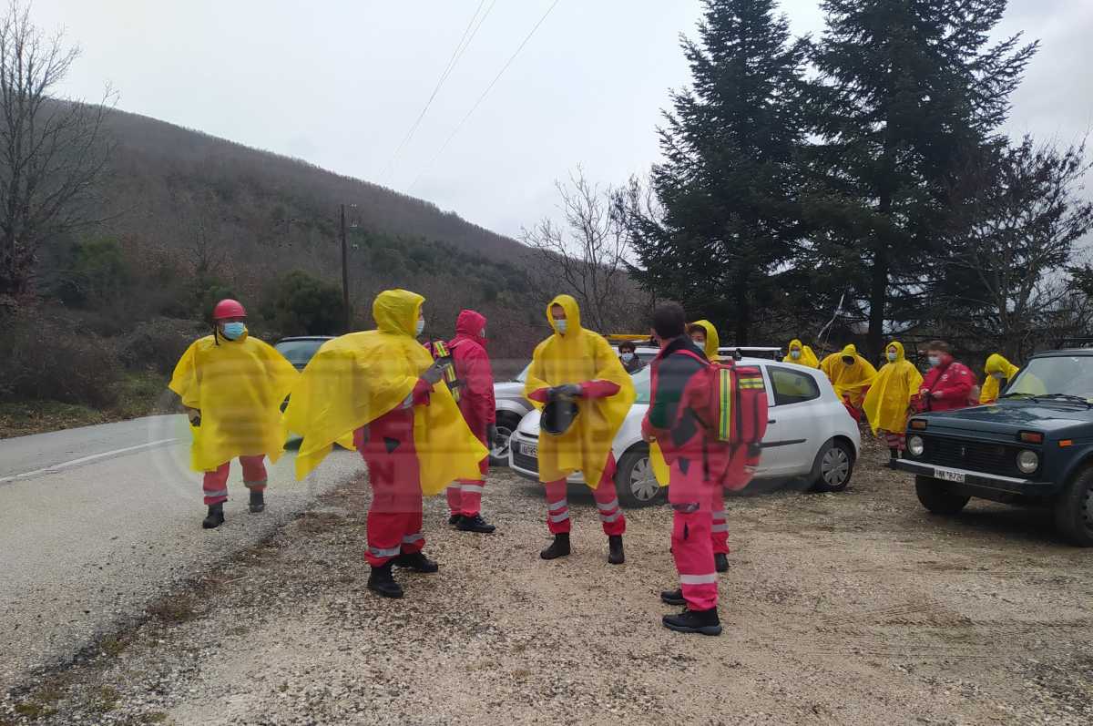 Σε εξέλιξη οι έρευνες για τον εντοπισμό του εκπαιδευτικού διθέσιου αεροσκάφους (pics)