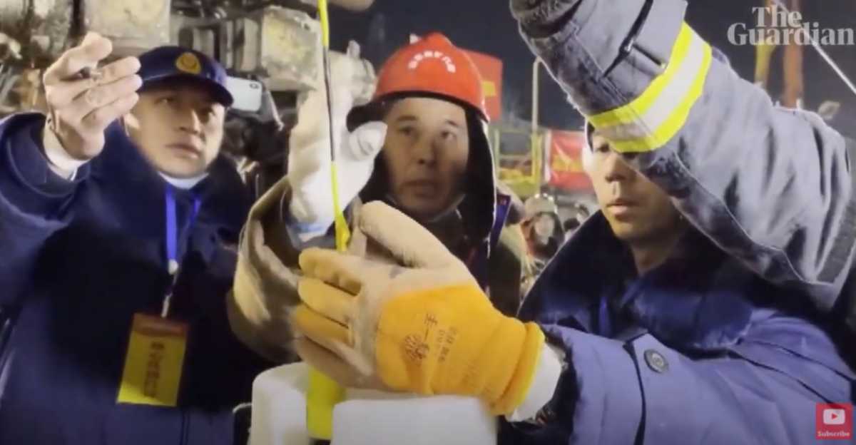 Κίνα: 9 μέρες εγκλωβισμένοι σε ορυχείο – Το μήνυμα στους διασώστες (video)