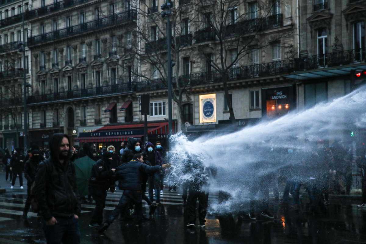 Γαλλία: Νέες διαδηλώσεις κατά του νόμου για την ασφάλεια