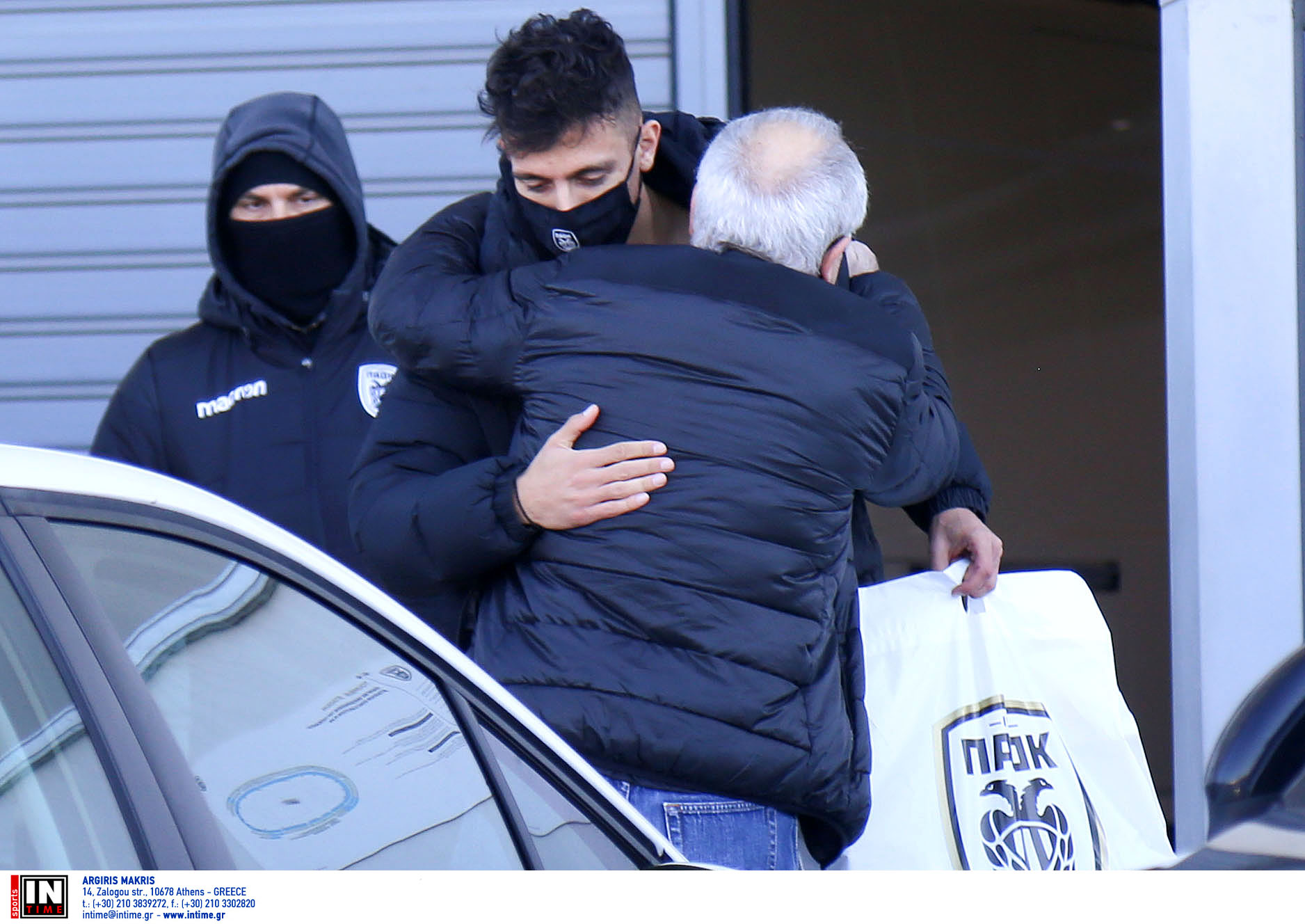 Ο Γιαννούλης αποχαιρέτησε τους συμπαίκτες του στον ΠΑΟΚ κι αναχωρεί για Αγγλία (pics)