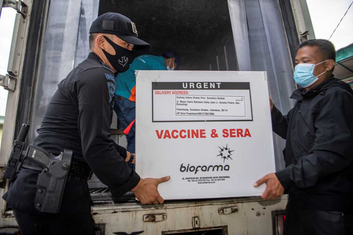 Ξεκινούν οι εμβολιασμοί κατά του κορονοϊού στην Ινδονησία