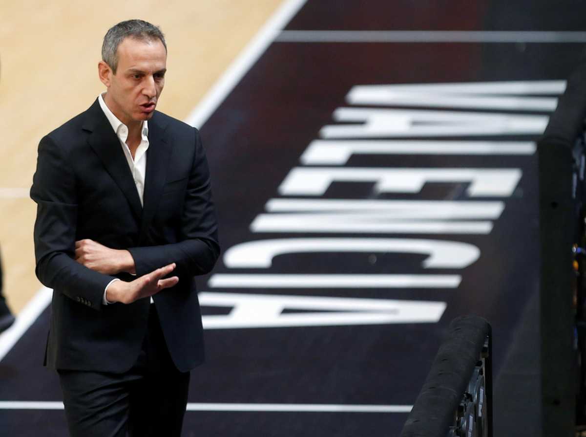 epa08853349 Israel's head coach, David-Oded Kattash, reacts during the 2022 Eurobasket qualifying game between Israel and Poland in Valencia, Spain, 30 November 2020.  EPA