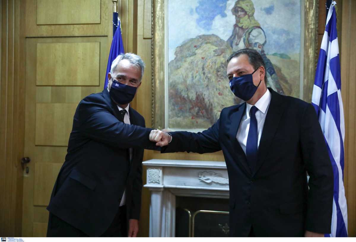 ΥΠΟΥΡΓΟΣ: ΣΠΗΛΙΟΣ ΛΙΒΑΝΟΣ
ΥΦΥΠΟΥΡΓΟΣ ΑΡΜΟΔΙΟΣ ΓΙΑ ΤΗΝ ΚΟΙΝΗ ΑΓΡΟΤΙΚΗ ΠΟΛΙΤΙΚΗ: ΓΙΑΝΝΗΣ ΟΙΚΟΝΟΜΟΥ
ΥΦΥΠΟΥΡΓΟΣ ΑΡΜΟΔΙΑ ΓΙΑ ΤΗΝ ΑΛΙΕΥΤΙΚΗ ΠΟΛΙΤΙΚΗ: ΦΩΤΕΙΝΗ ΑΡΑΜΠΑΤΖΗ