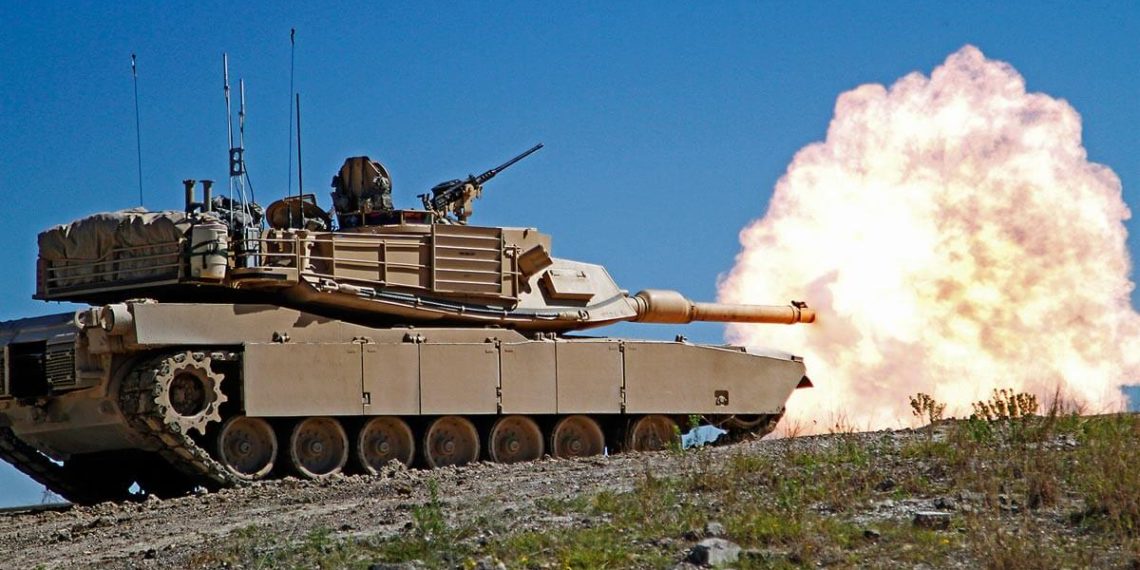 Ασταμάτητα τα άρματα μάχης Abrams σε κινούμενες βολές – Εντυπωσιακά πλάνα (video)
