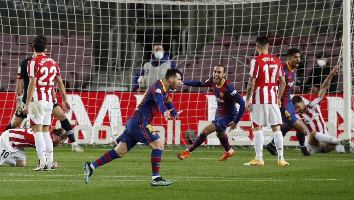 Soccer Football - La Liga Santander - FC Barcelona v Athletic Bilbao - Camp Nou, Barcelona, Spain - January 31, 2021 Barcelona's Lionel Messi celebrates scoring their first goal REUTERS
