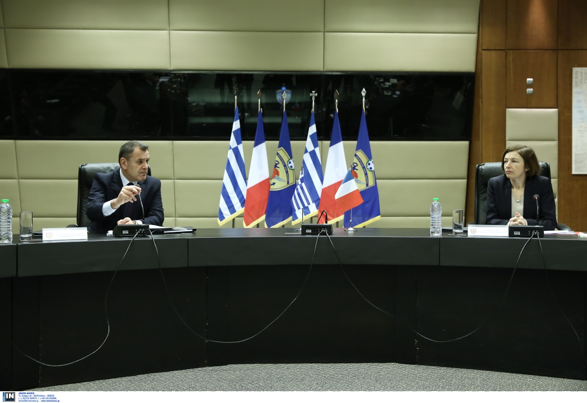 Rafale ώρα μηδέν: Την Δευτέρα οι υπογραφές παρουσία Παναγιωτόπουλου και Παρλί
